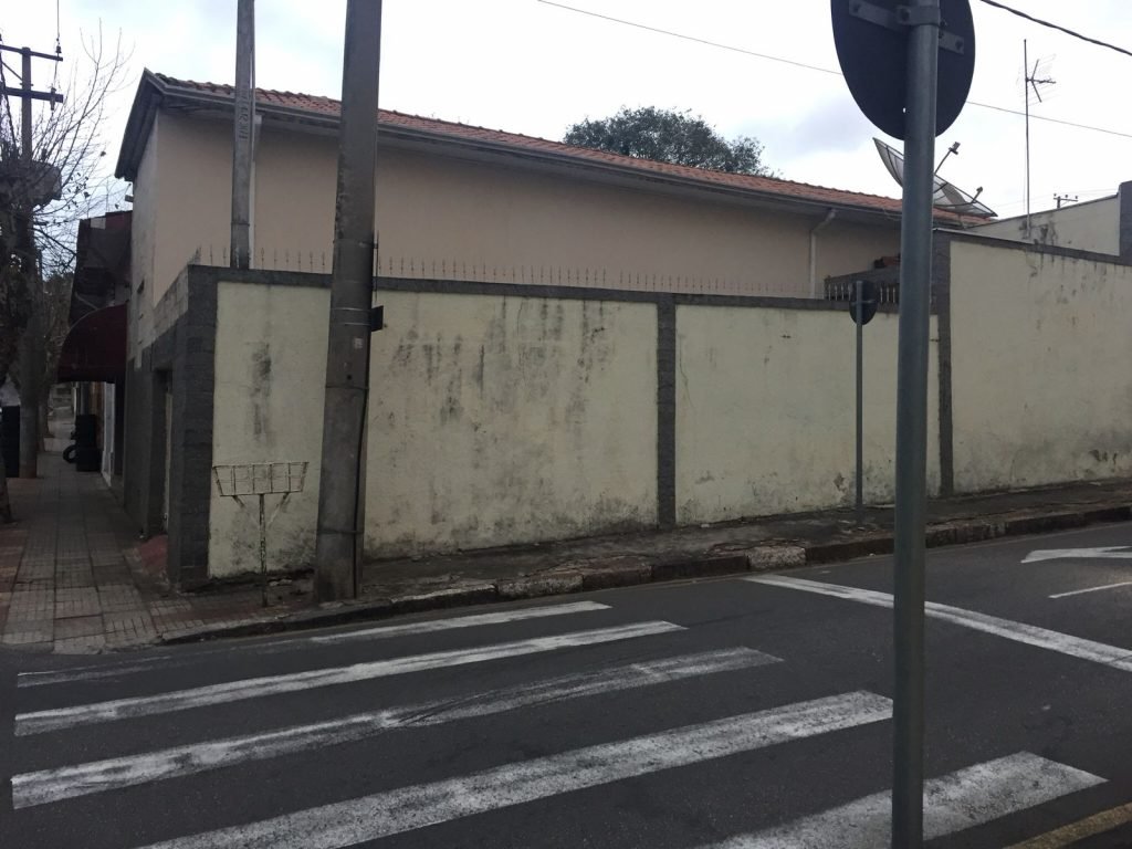 Casa Ótimo local para ser comercial