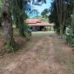 Oportunidade Imperdível: Charmosa Chácara à Venda em São Roque!