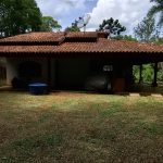 Oportunidade Imperdível: Charmosa Chácara à Venda em São Roque!